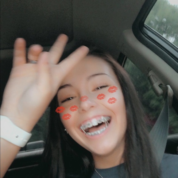 Meet your Posher, Haley - Picture 2 of 2